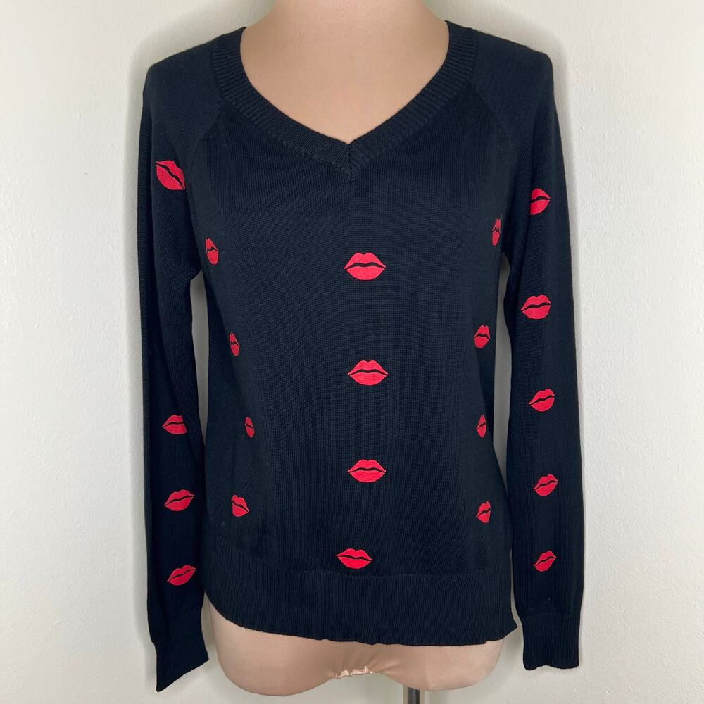 Central Park West Sweater Small Womens Lips Print V-Neck Knit Cotton Blend Slit